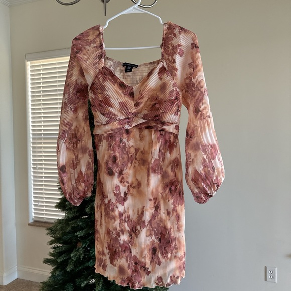 Sincerely Jules Long Sleeve Dress. - Picture 1 of 6